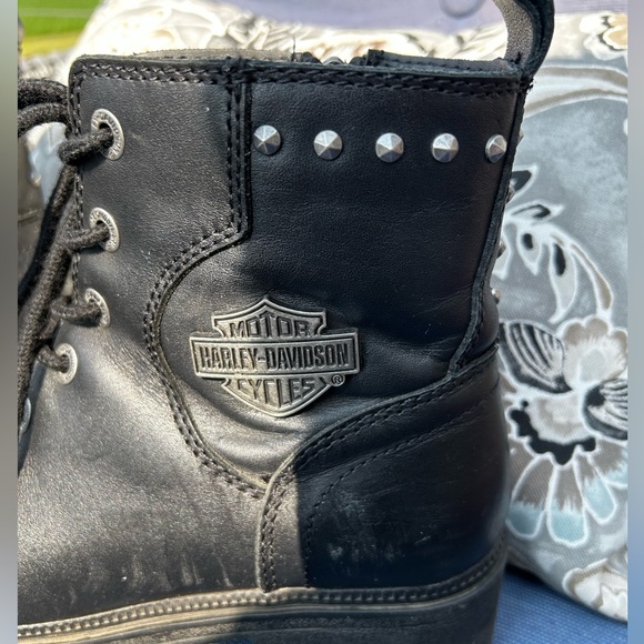 Harley Davidson woman’s riding black boots with zip up side/tie up middle. S:7.5 - Picture 8 of 12